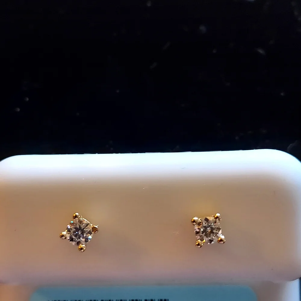 925 Moissanite Gold and Silver Stud Earrings #7 - Picture 1 of 3